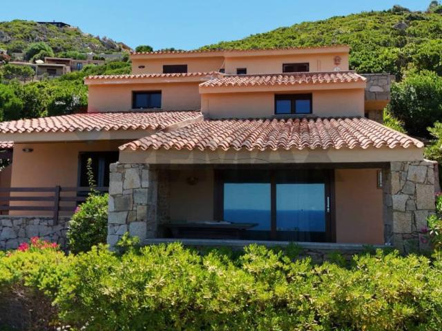 Villa Indipendente in vendita a Trinità d'Agultu e Vignola, Sardigna/Sardegna