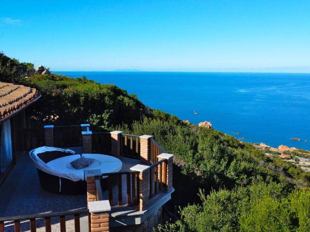 Villa Indipendente in vendita a Trinità d'Agultu e Vignola, Sardigna/Sardegna