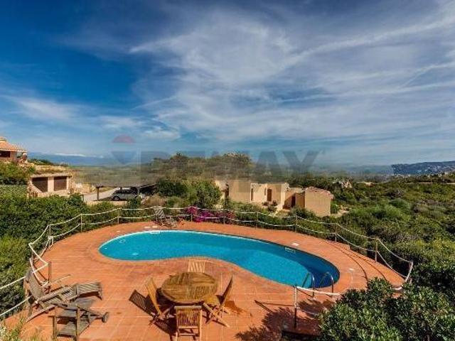 Villa Indipendente in vendita a Trinità d'Agultu e Vignola, Sardigna/Sardegna