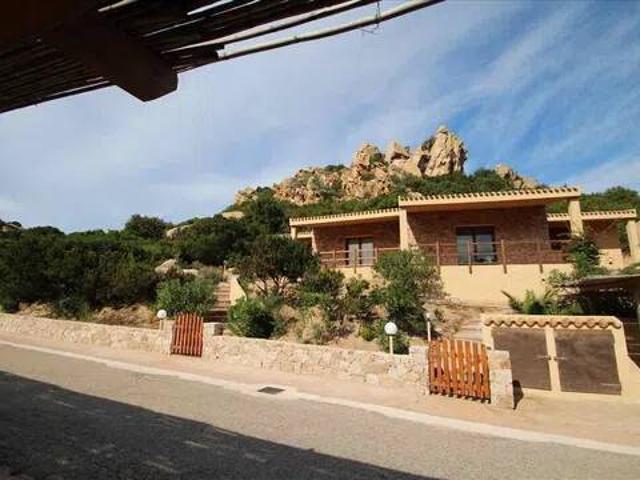 Villa Indipendente in vendita a Trinità d'Agultu e Vignola, Sardigna/Sardegna