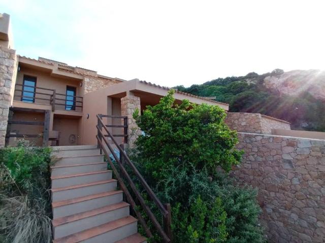 Villa Indipendente in vendita a Trinità d'Agultu e Vignola, Sardigna/Sardegna