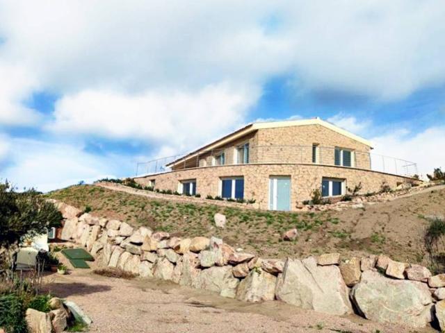 Villa Indipendente in vendita a Trinità d'Agultu e Vignola, Sardigna/Sardegna