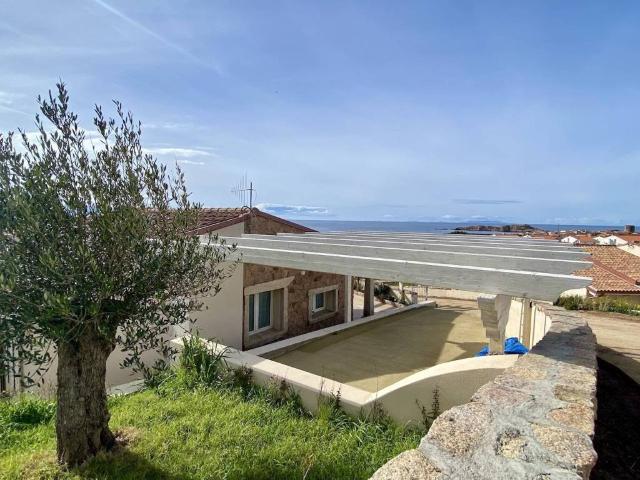 Villa Indipendente in vendita a Trinità d'Agultu e Vignola, Sardigna/Sardegna