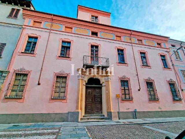 Villa Indipendente in vendita a Piemonte, Vercelli