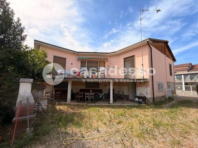 Villa Indipendente in vendita a Piemonte, Vercelli