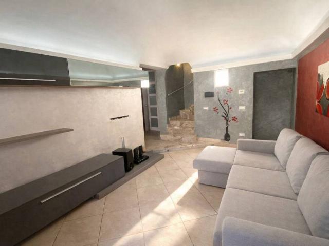 Villa Indipendente in vendita a Piemonte, Vercelli