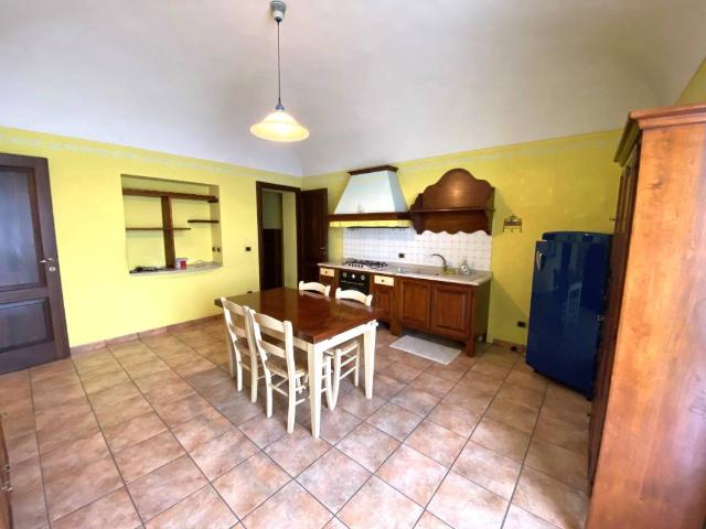 Villa Indipendente in vendita a Piemonte, Vercelli