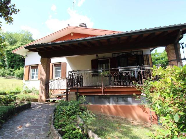 Villa Indipendente in vendita a Trissino, Veneto