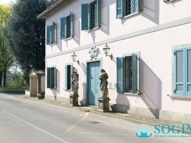 Villa Indipendente in vendita a Triuggio, Lombardia