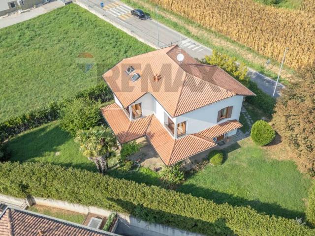 Villa Indipendente in vendita a Canonica, Triuggio