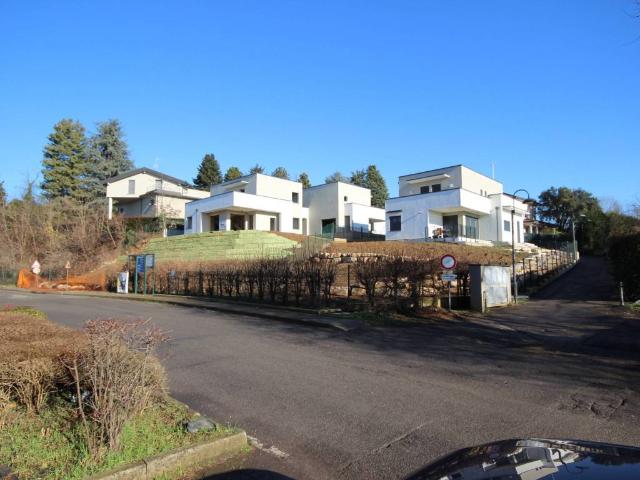 Villa Indipendente in vendita a Ponte, Triuggio