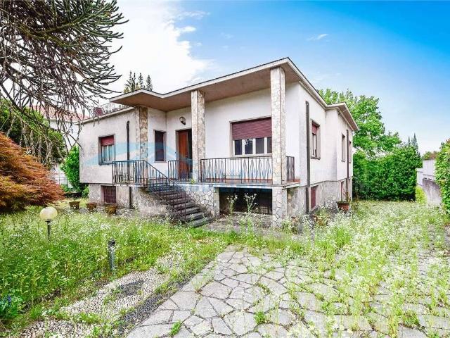 Villa Indipendente in vendita a Ponte, Triuggio