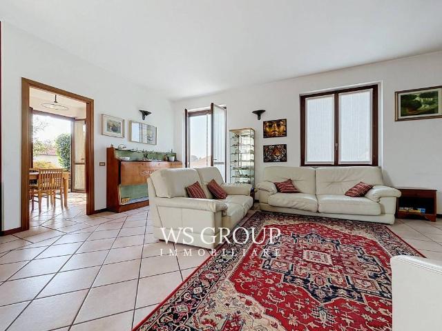 Villa Indipendente in vendita a Triuggio, Lombardia