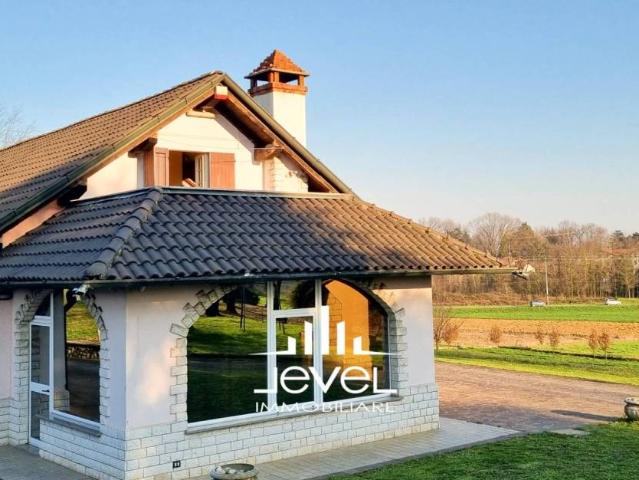 Villa Indipendente in vendita a Ponte, Triuggio