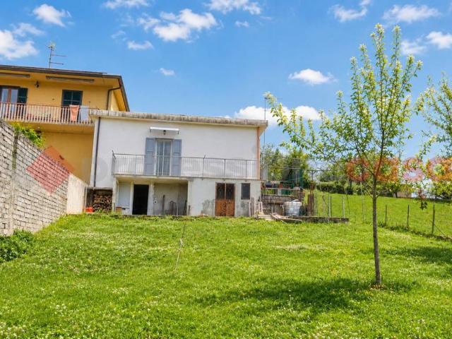 Villa Indipendente in vendita a Trivigliano, Lazio