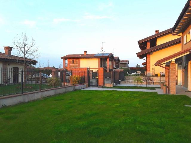 Villa Indipendente in vendita a Trivolzio, Lombardia