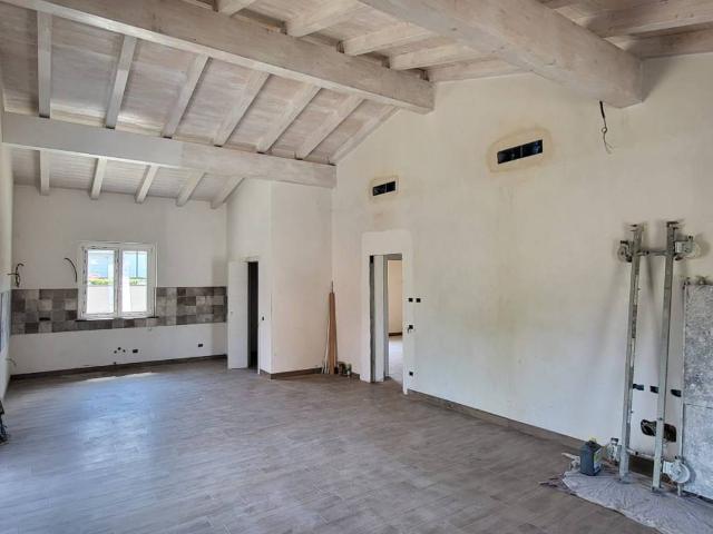 Villa Indipendente in vendita a Tromello, Lombardia