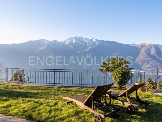 Villa Indipendente in vendita a Comunità Montana Valli del Verbano, Tronzano Lago Maggiore
