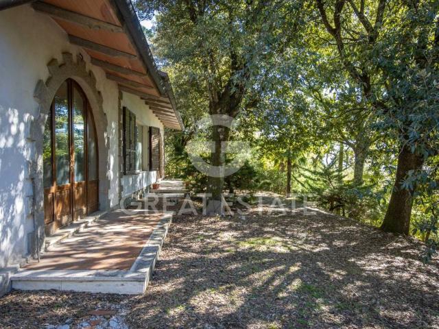 Villa Indipendente in vendita a La Cima, Tuoro Sul Trasimeno