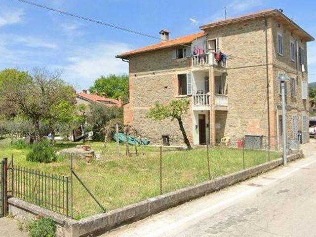 Villa Indipendente in vendita a Tuoro Sul Trasimeno, Umbria