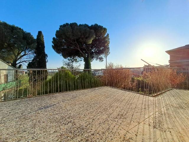 Villa Indipendente in vendita a Tuoro Sul Trasimeno, Umbria