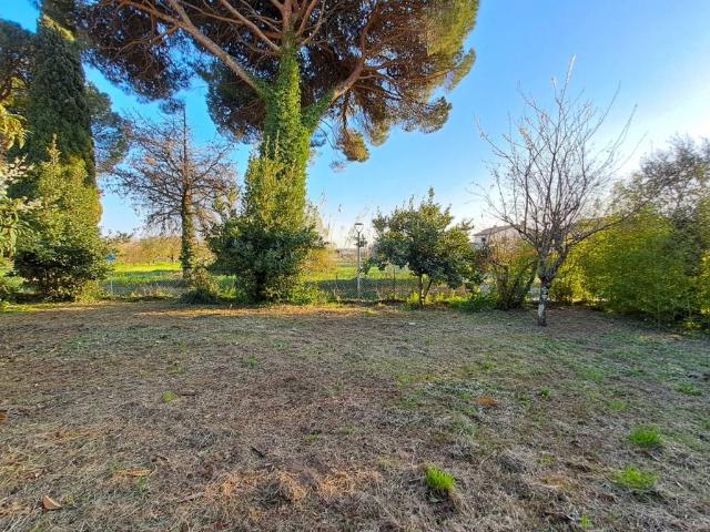 Villa Indipendente in vendita a Tuoro Sul Trasimeno, Umbria