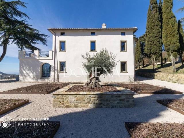 Villa Indipendente in vendita a Tuoro Sul Trasimeno, Umbria