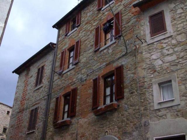 Villa Indipendente in vendita a Tuoro Sul Trasimeno, Umbria