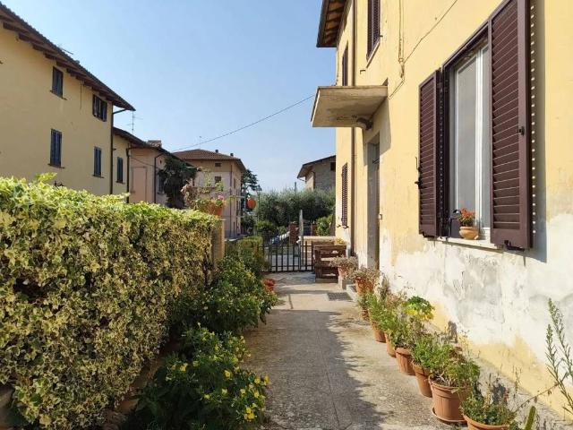 Villa Indipendente in vendita a Tuoro Sul Trasimeno, Umbria