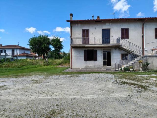 Villa Indipendente in vendita a Tuoro Sul Trasimeno, Umbria