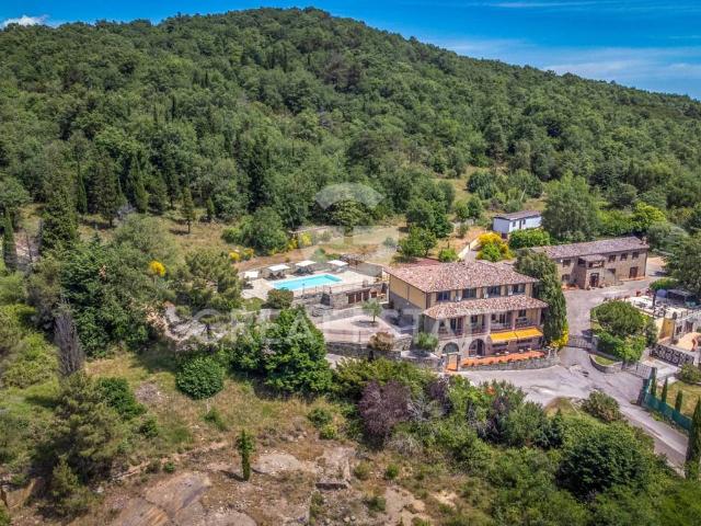 Villa Indipendente in vendita a La Cima, Tuoro Sul Trasimeno