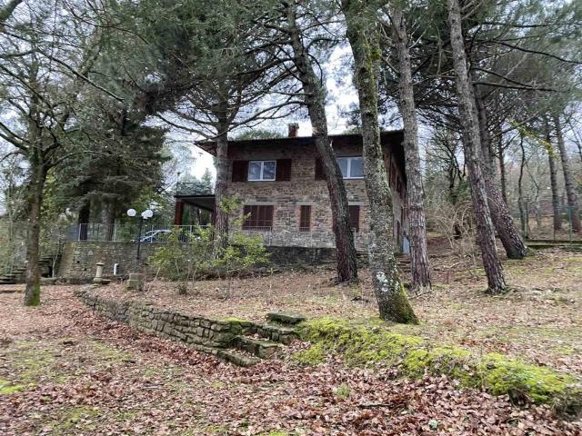 Villa Indipendente in vendita a La Cima, Tuoro Sul Trasimeno