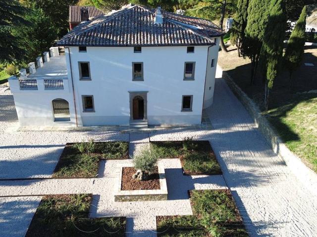 Villa Indipendente in vendita a Tuoro Sul Trasimeno, Umbria