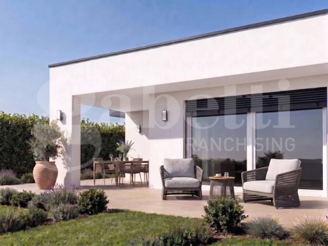 Villa Indipendente in vendita a Turate, Lombardia