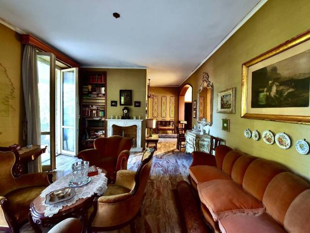 Villa Indipendente in vendita a Turate, Lombardia