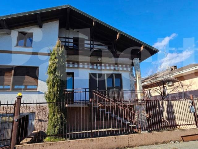 Villa Indipendente in vendita a Turbigo, Lombardia