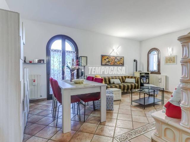 Villa Indipendente in vendita a Montagnone, Turbigo