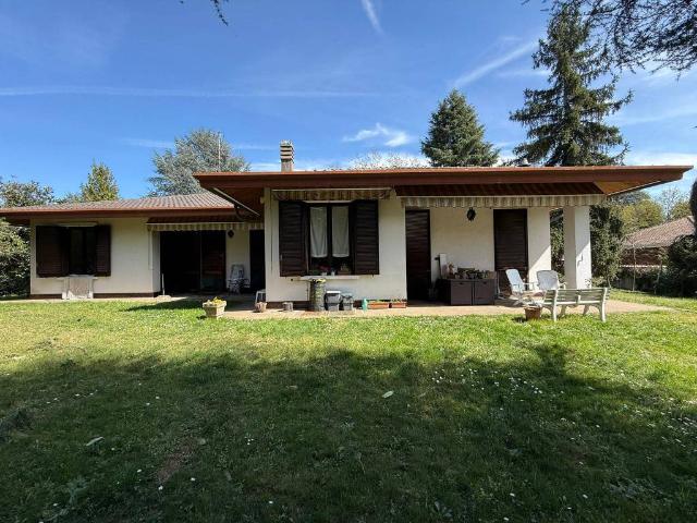 Villa Indipendente in vendita a Turbigo, Lombardia