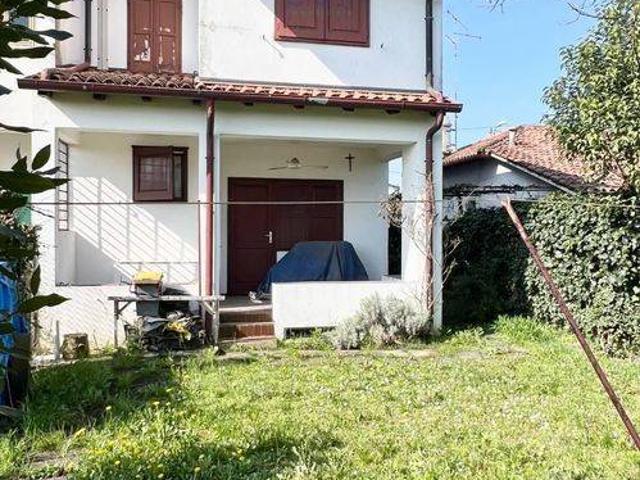 Villa Indipendente in vendita a Turriaco, Friuli-Venezia Giulia
