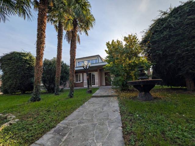 Villa Indipendente in vendita a Lazzaretto, Uboldo