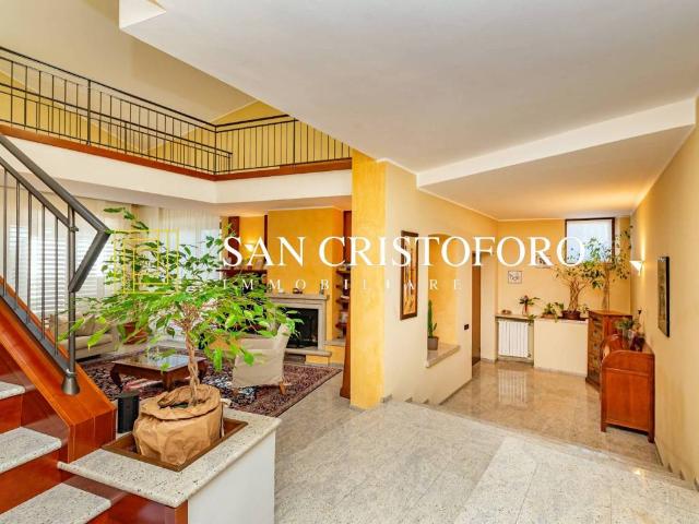 Villa Indipendente in vendita a Salvanesco, Uboldo