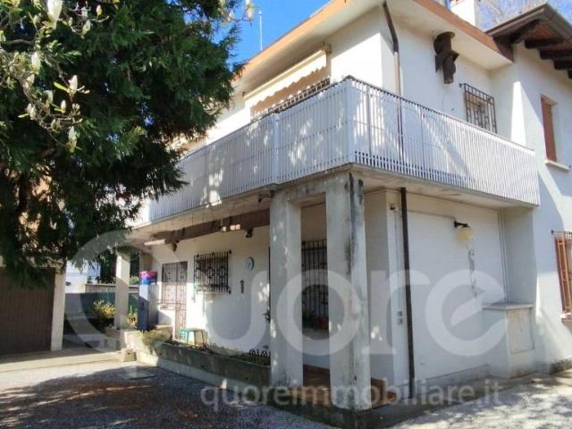Villa Indipendente in vendita a Cormôr Basso, Reana Del Roiale