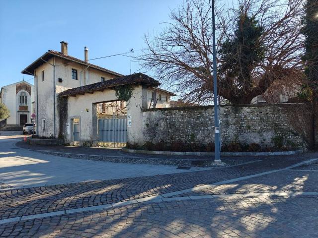 Villa Indipendente in vendita a Beivârs, Reana Del Roiale