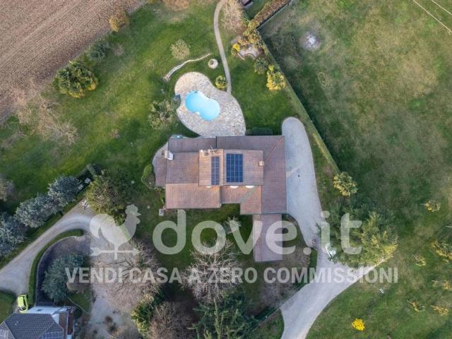 Villa Indipendente in vendita a Paparotti, Reana Del Roiale