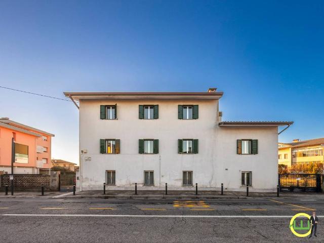 Villa Indipendente in vendita a Sant'Osvaldo, Reana Del Roiale