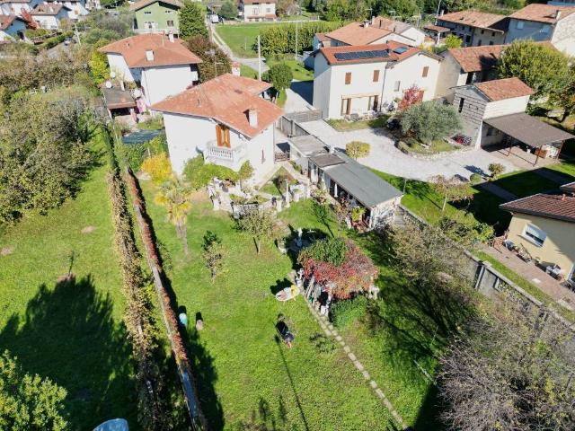 Villa Indipendente in vendita a Sant'Osvaldo, Reana Del Roiale