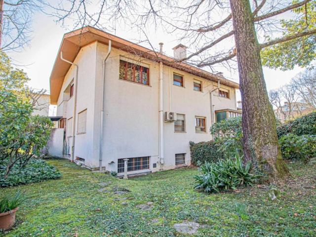 Villa Indipendente in vendita a Paderno, Reana Del Roiale