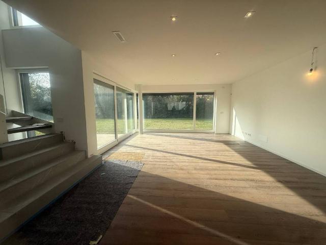 Villa Indipendente in vendita a Paderno / Padier, Udine / Udin