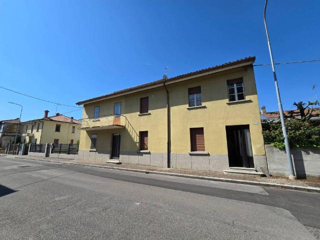 Villa Indipendente in vendita a Paderno, Reana Del Roiale