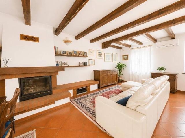 Villa Indipendente in vendita a Reana Del Roiale, Friuli-Venezia Giulia
